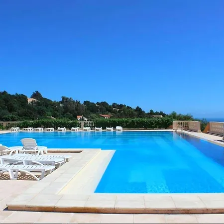 Les Issambres T2 Renove Avec Piscine Et Parking - Fr-1-226-561 Apartmán