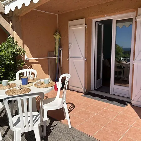 Les Issambres T2 Renove Avec Piscine Et Parking - Fr-1-226-561 Apartmán