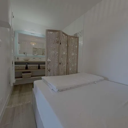 Les Issambres T2 Renove Avec Piscine Et Parking - Fr-1-226-561 Apartmán